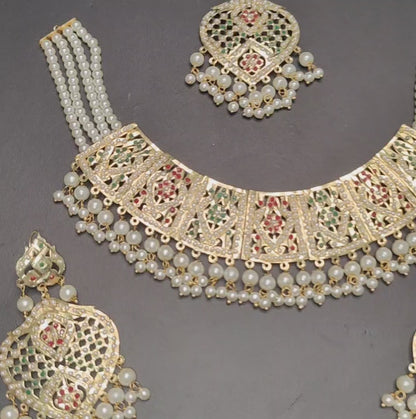 Jadau Necklace with Earrings and Maangtikka